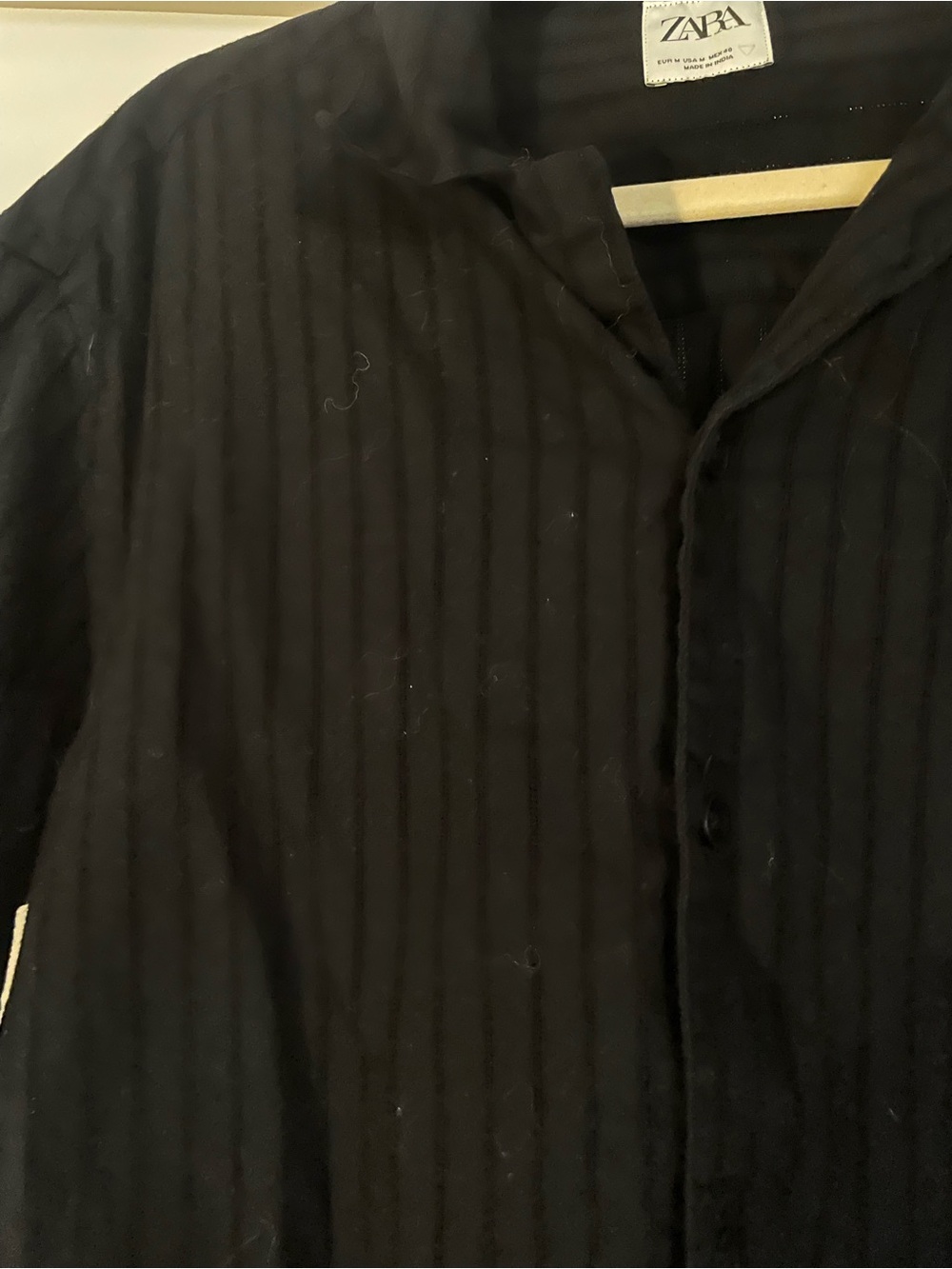 Zara Black Short-Sleeve Ribbed Button-Down Shirt - Picture 2 of 5
